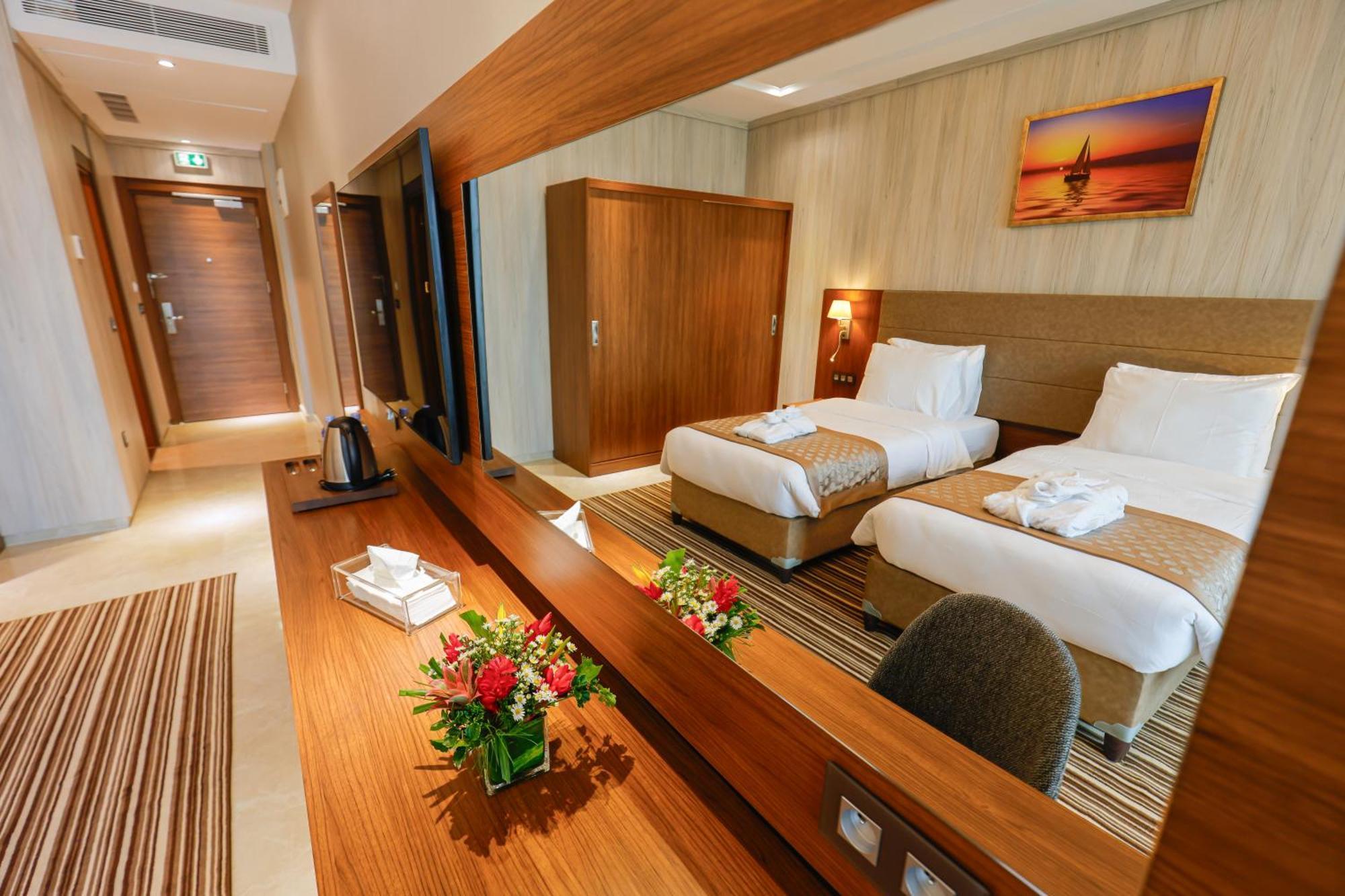 Byblos Hotel Abican Dış mekan fotoğraf