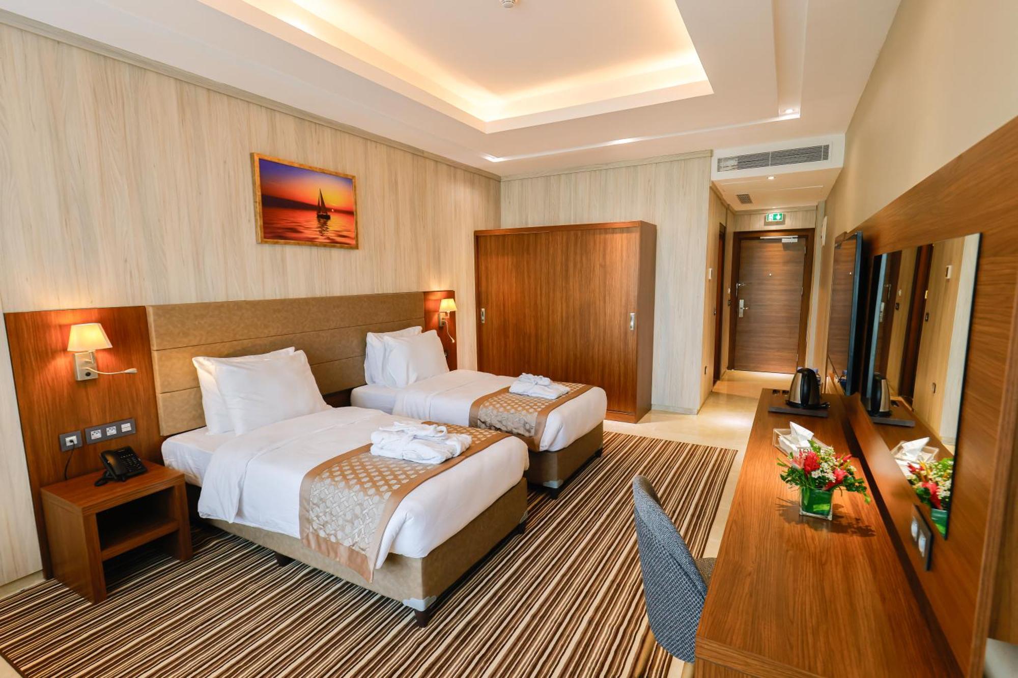 Byblos Hotel Abican Dış mekan fotoğraf